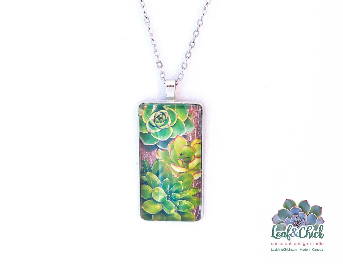 green pendant on 70 cm stainless steel chain