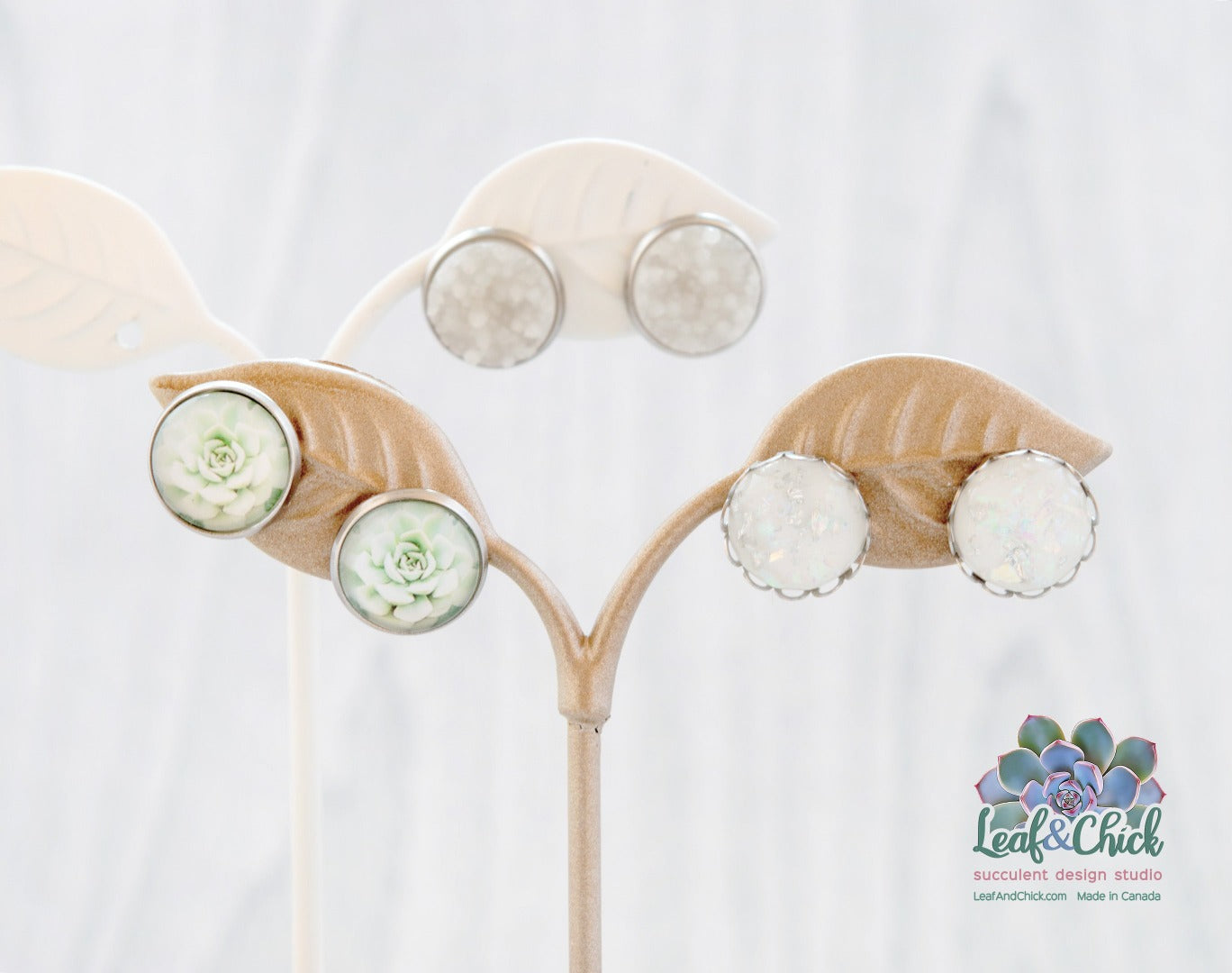 White & Soft Green Trio Stud Set